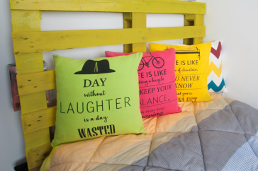 FATA DE PERNA 40X40 CM MESAJ CIOCOLATA