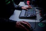 KB RAZER BLACKWIDOW CHROMA TOUR ED V2
