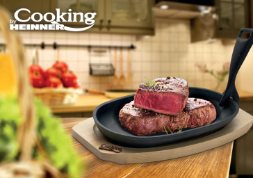 PLATOU SERVIRE OVAL, 24X14 CM , FONTA PURA , CU MANER DETASABIL SI BAZA DIN LEMN